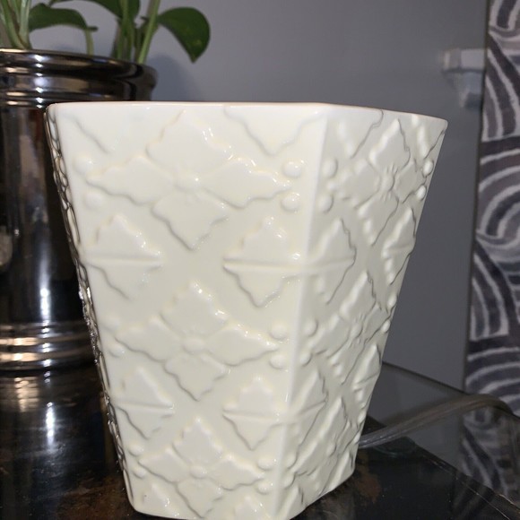 Yankee Candle Electric Wax Tart Melt Warmer Ceramic Full SZ Beige Floral SPW-15 - Picture 7 of 8